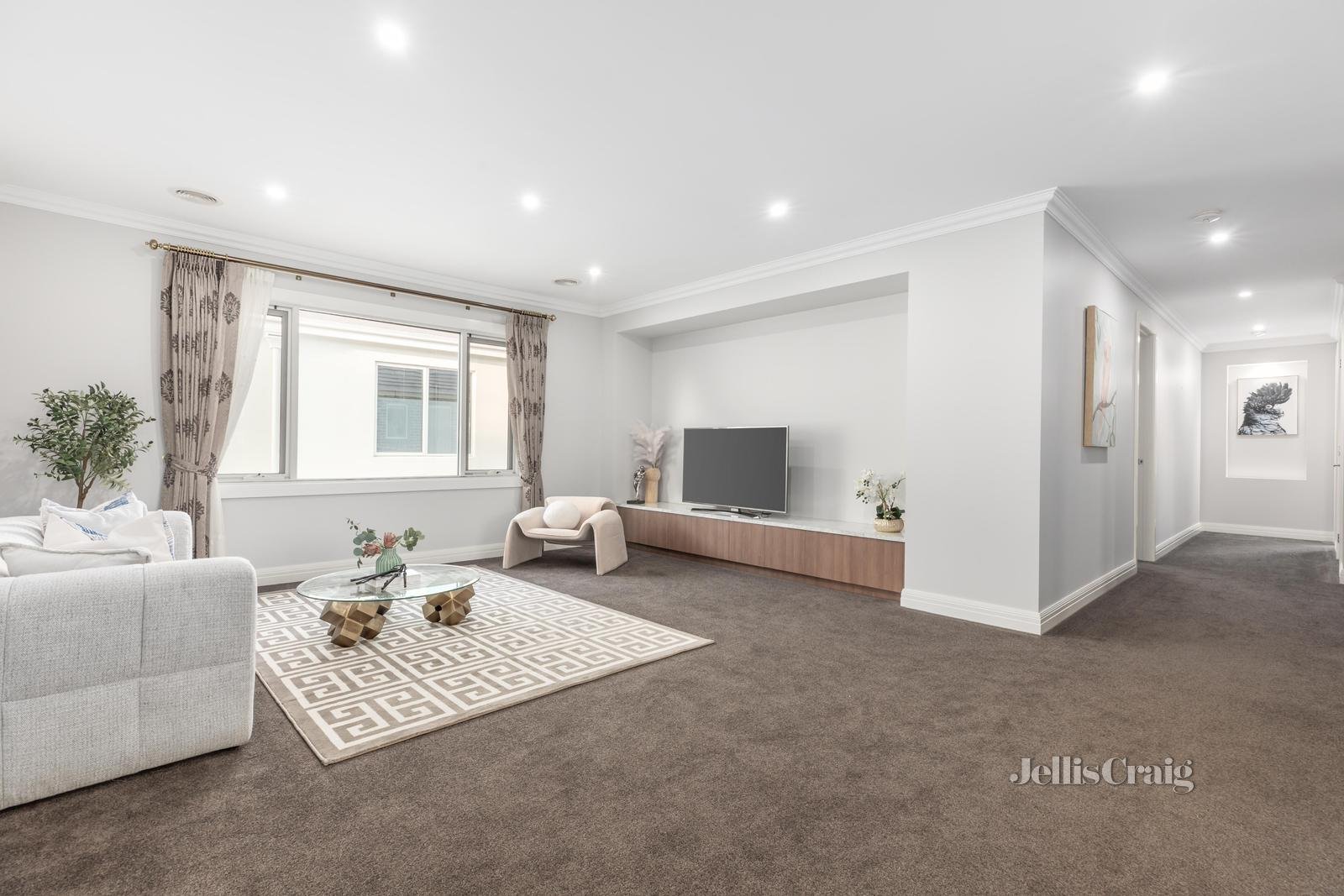 74 Guinevere Parade, Glen Waverley image 6