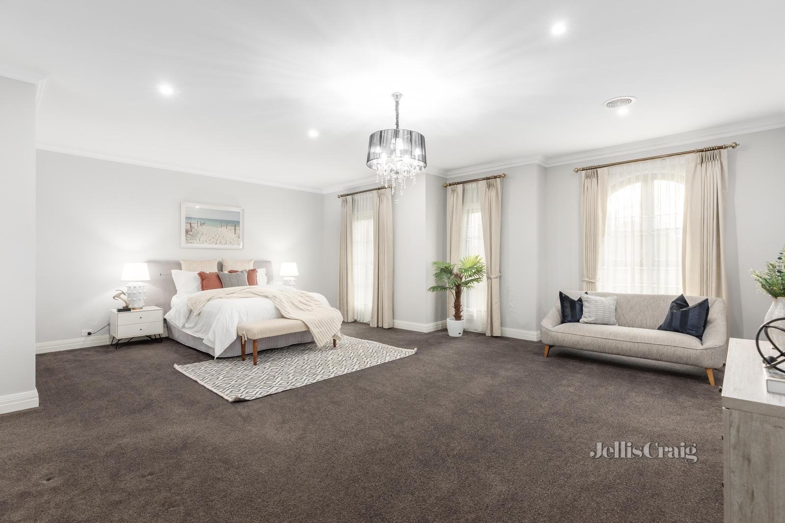 74 Guinevere Parade, Glen Waverley image 7