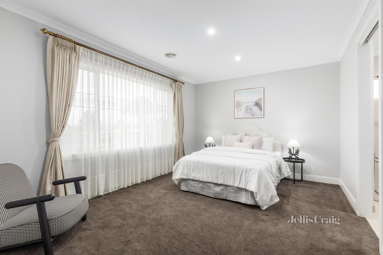 74 Guinevere Parade, Glen Waverley image 10