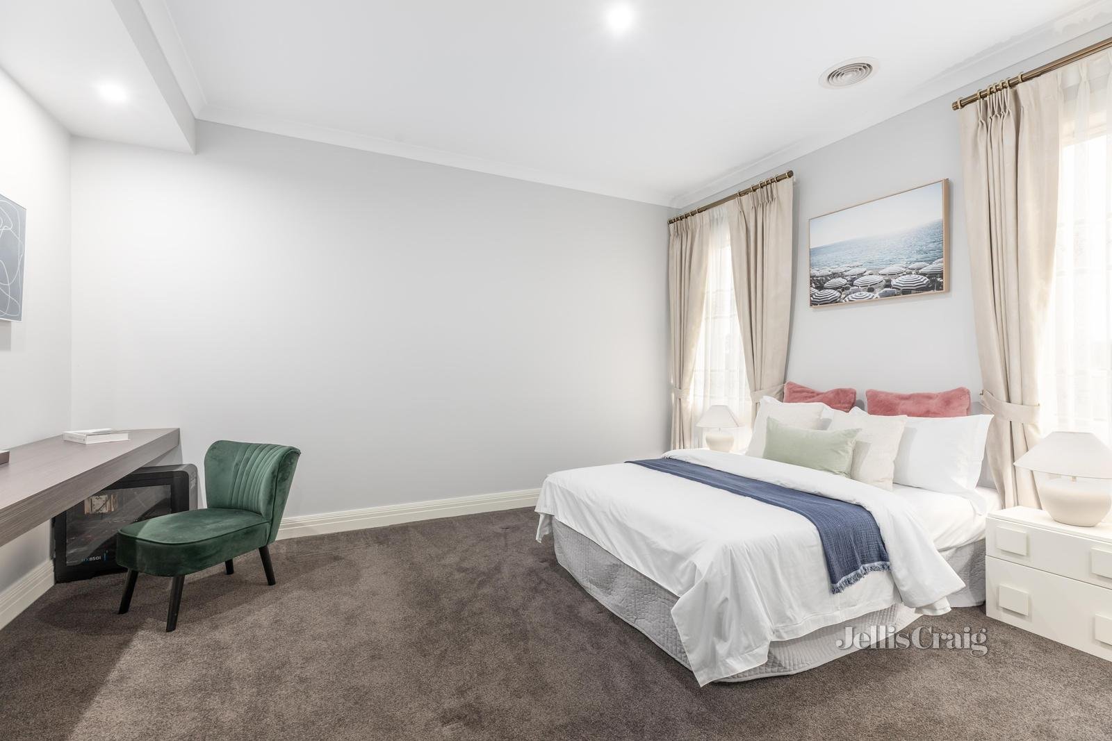 74 Guinevere Parade, Glen Waverley image 14