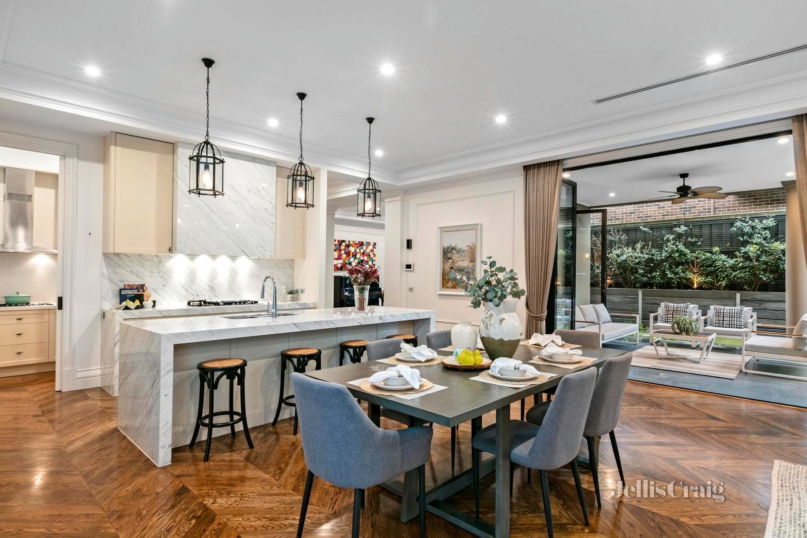 7/4 Higham Road, Hawthorn East image 6