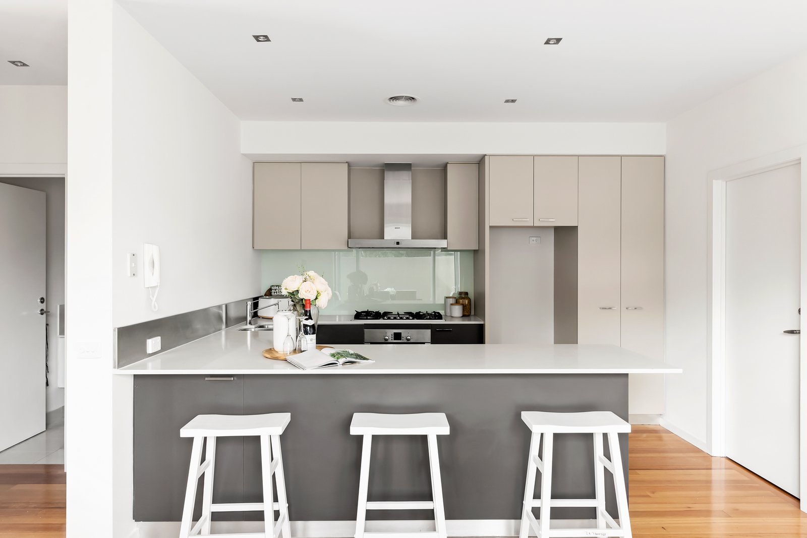 Property Gallery Thumbnail 3