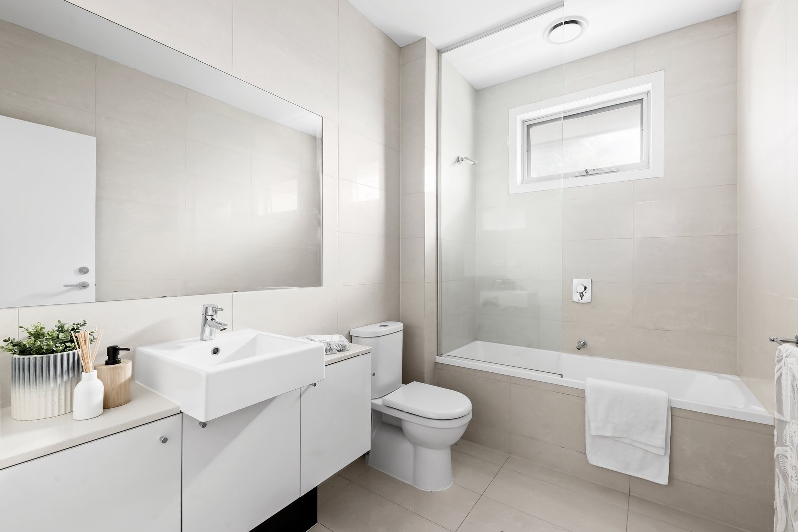 Property Gallery Thumbnail 10