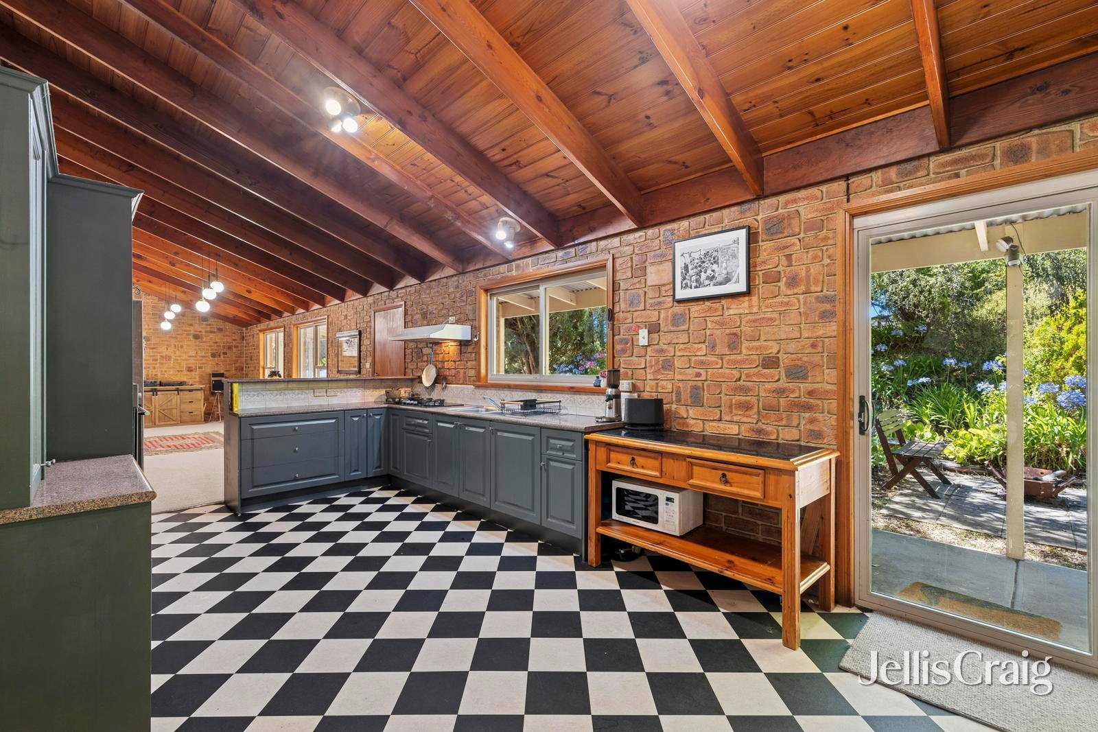 74 Kellett Road, Woodend image 6