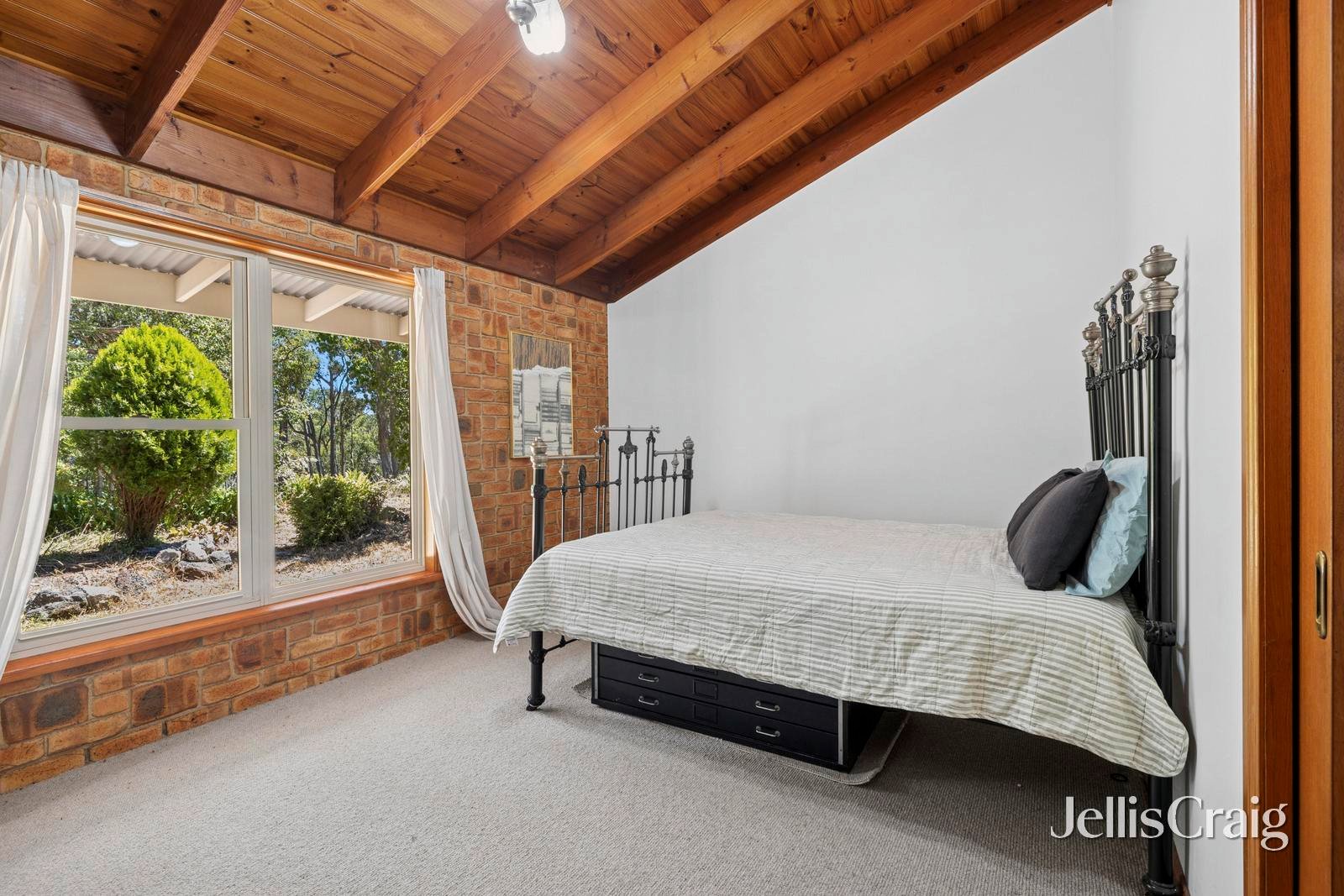 74 Kellett Road, Woodend image 13