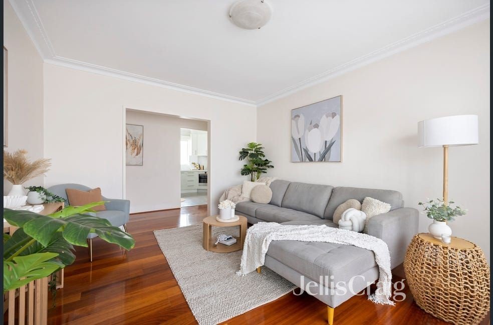 7/4 Lyons Street, Williamstown image 2