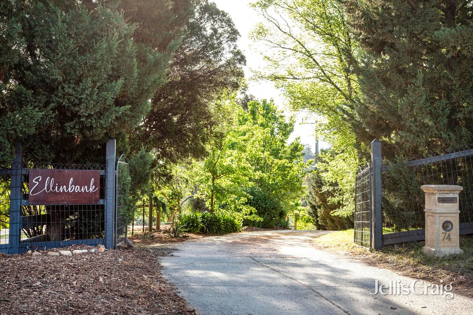 74 Meander Road, Hurstbridge image 2