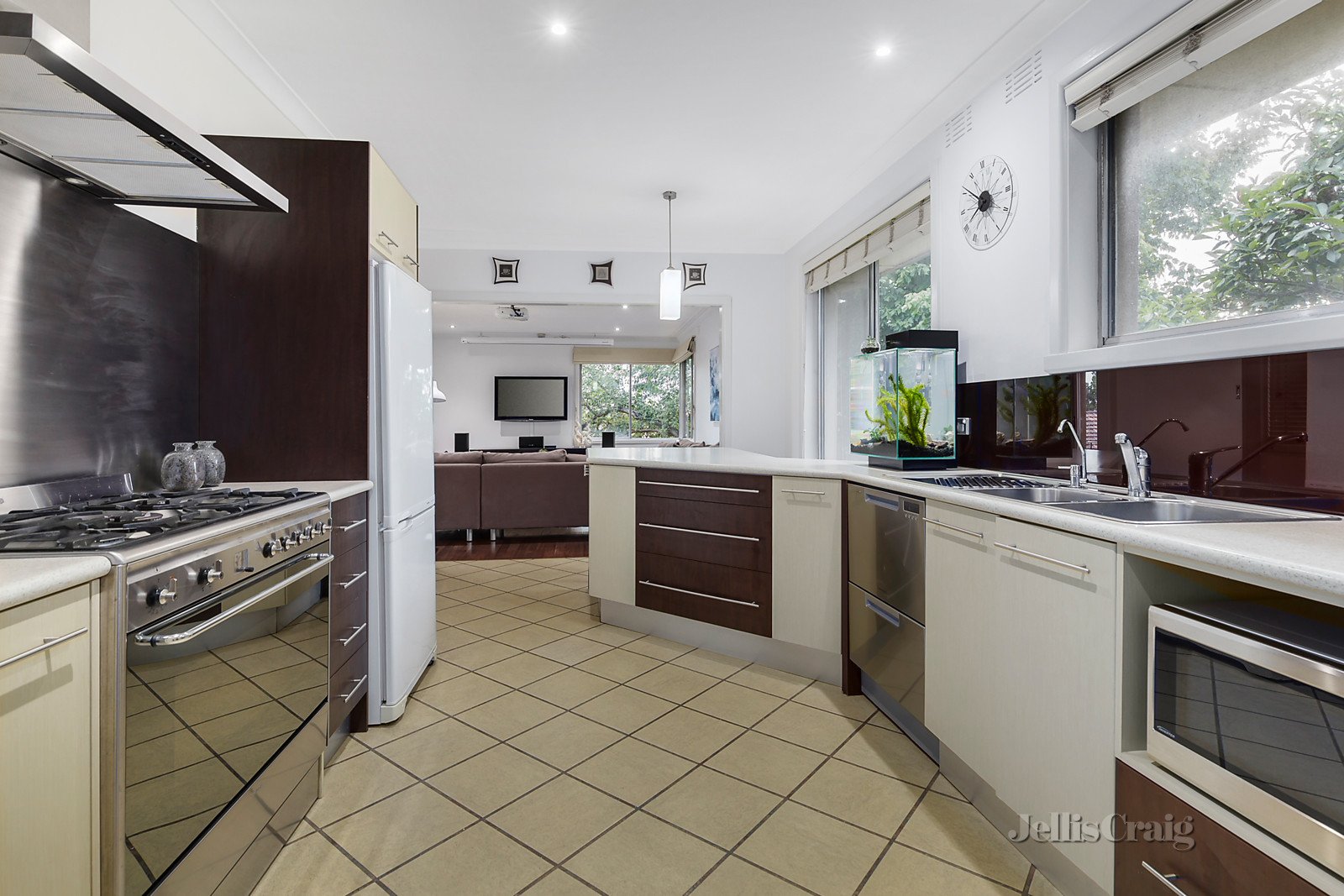 74 Monash Drive, Mulgrave image 3