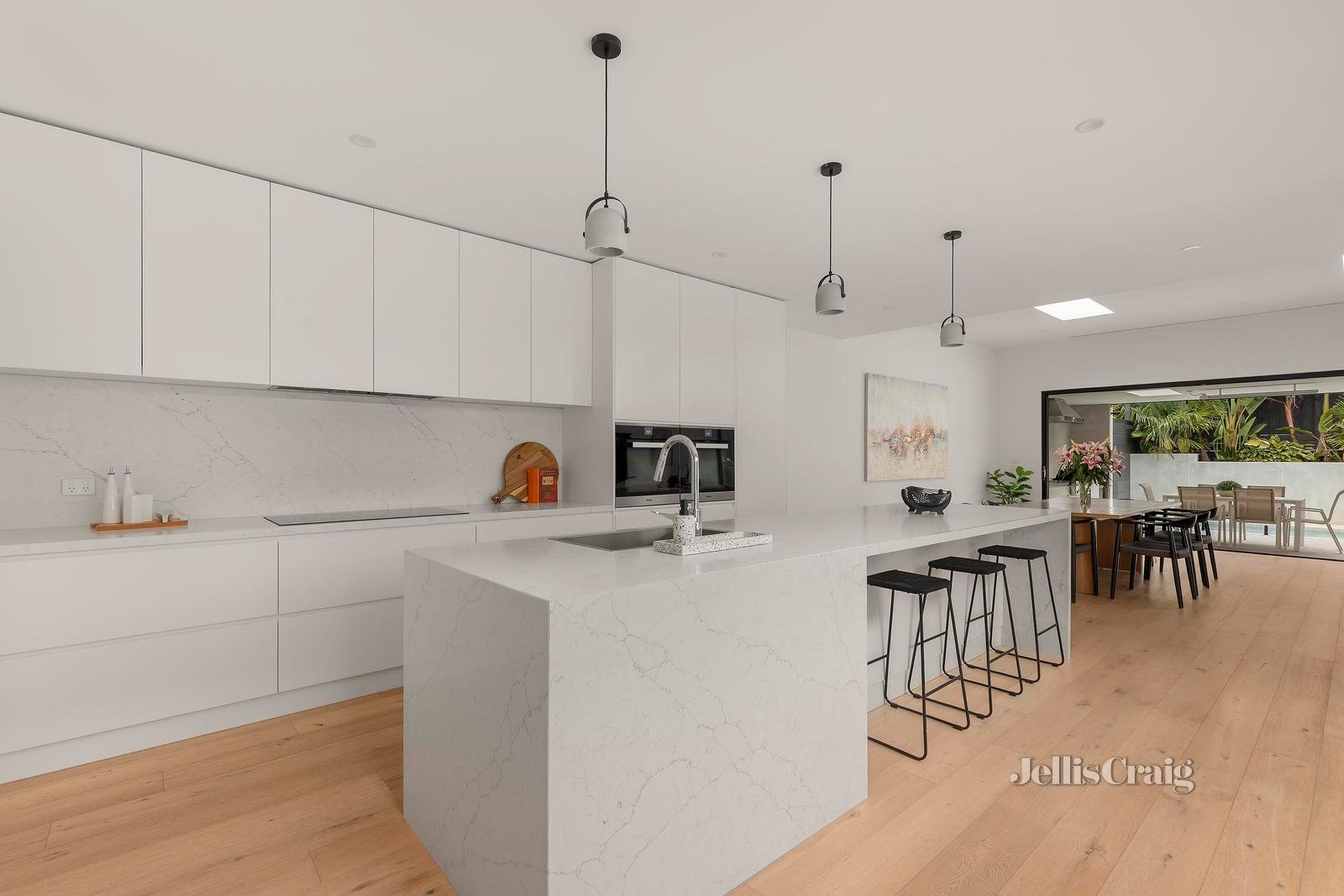 74 Roberts Street, Essendon image 5
