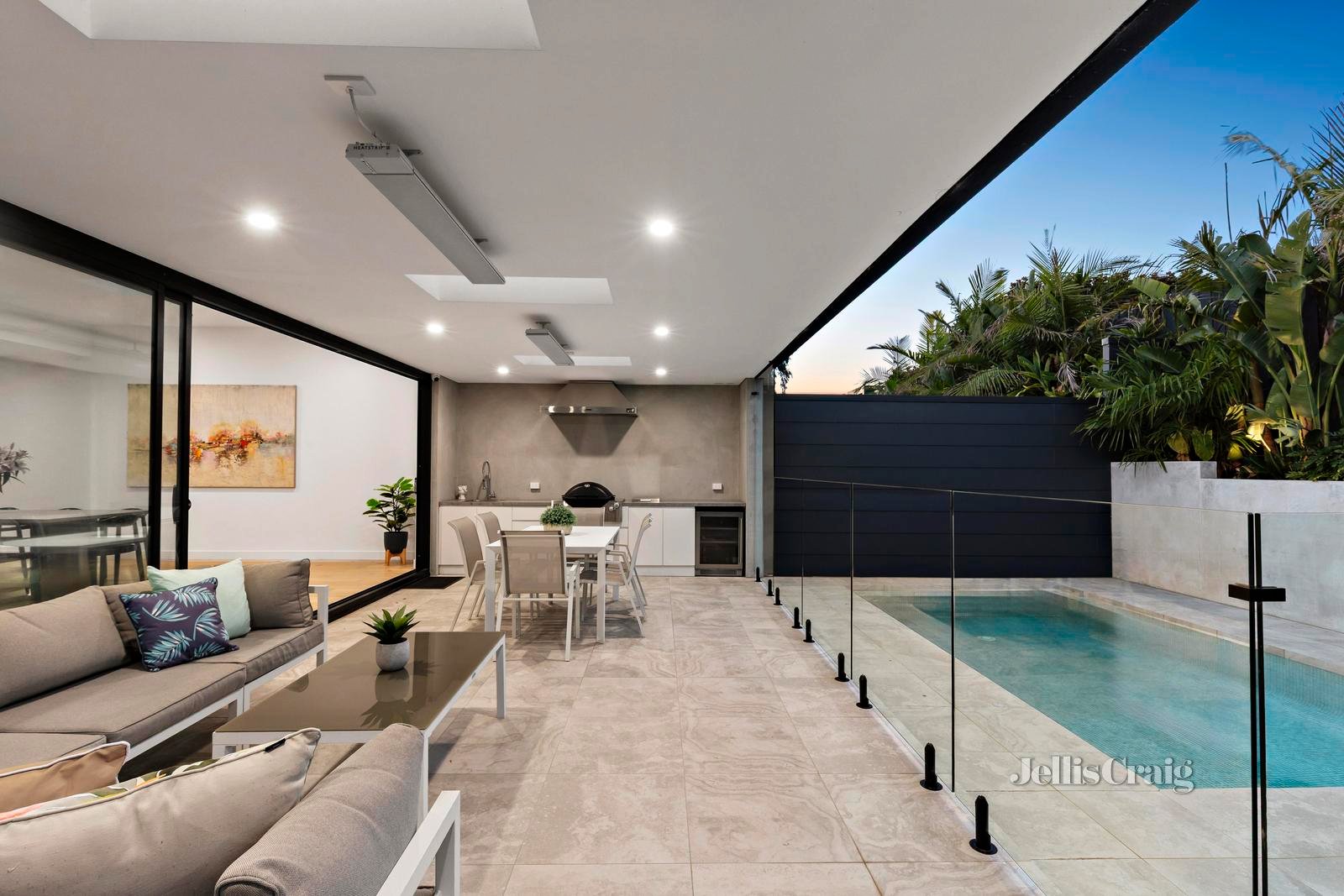 74 Roberts Street, Essendon image 17