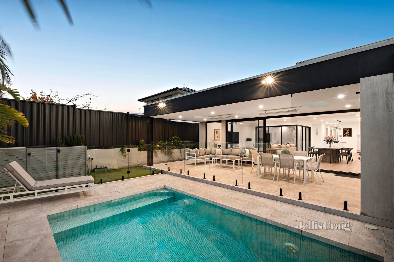 74 Roberts Street, Essendon image 19