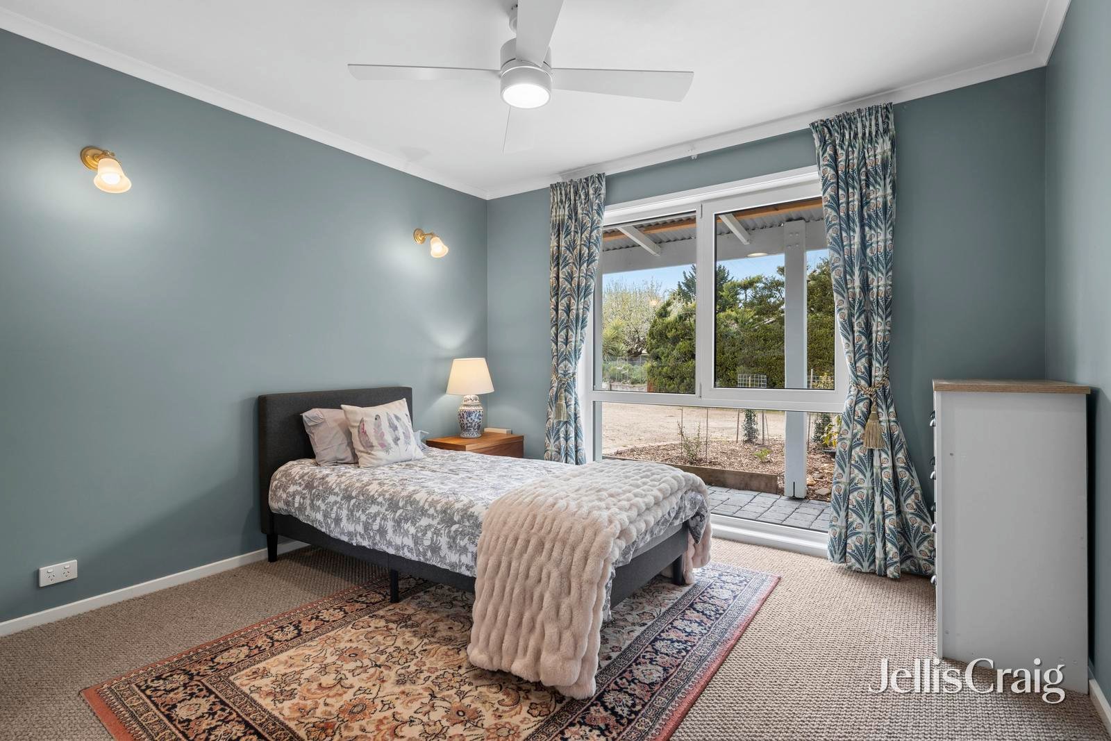 74 Skyline Drive, Gisborne image 24