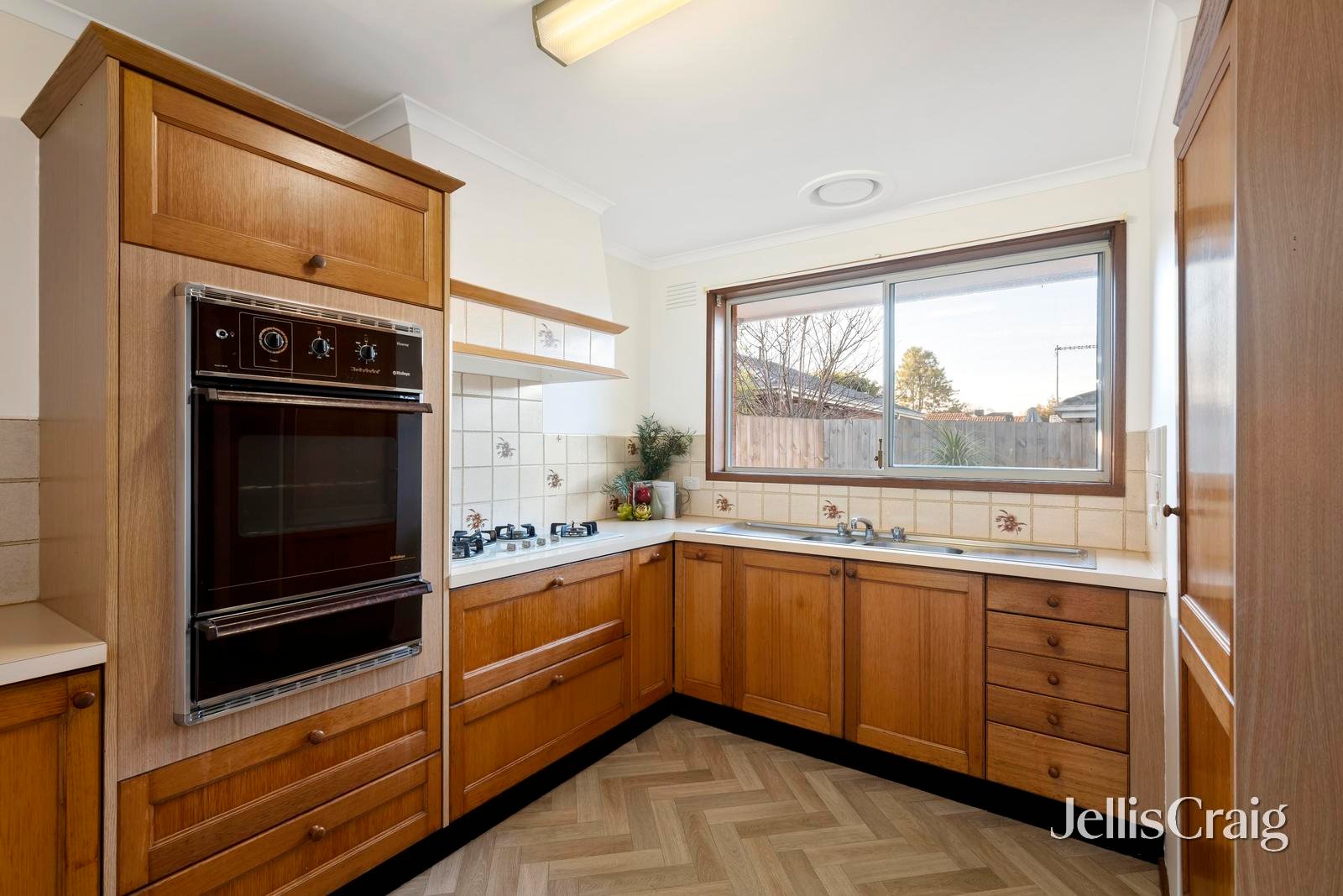 7/40-44 Lusher Road, Croydon image 5