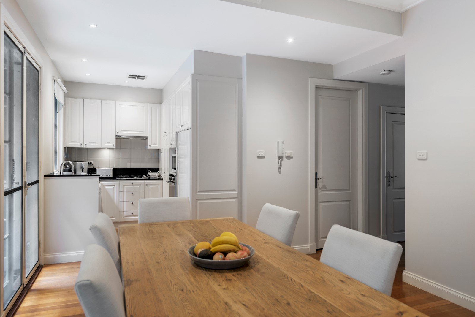 7/40 Grange Road, Toorak image 3