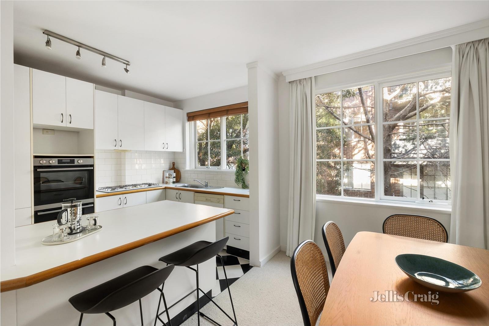 7/41 Rockley Road, South Yarra image 4