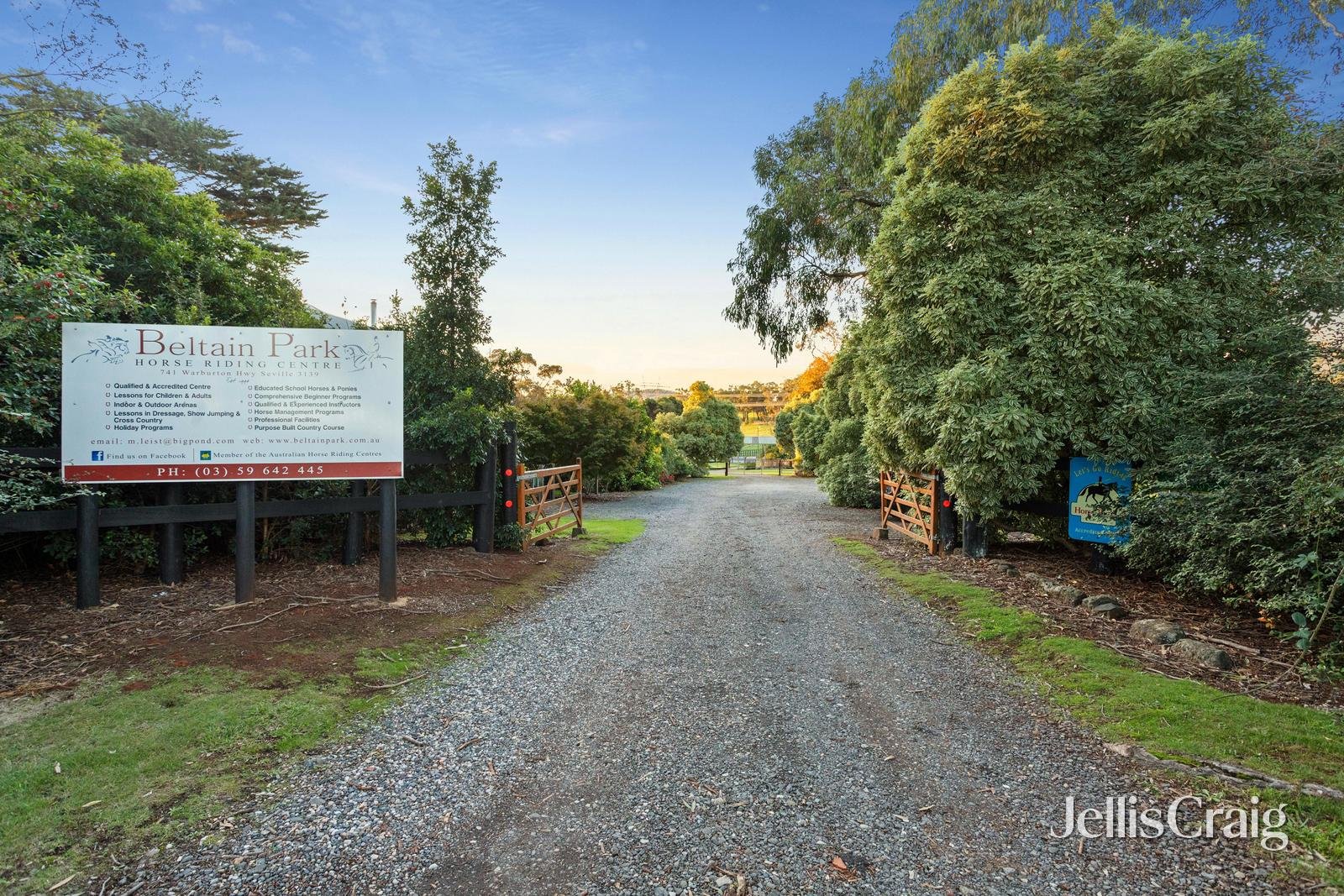 741 Warburton Highway, Seville image 9