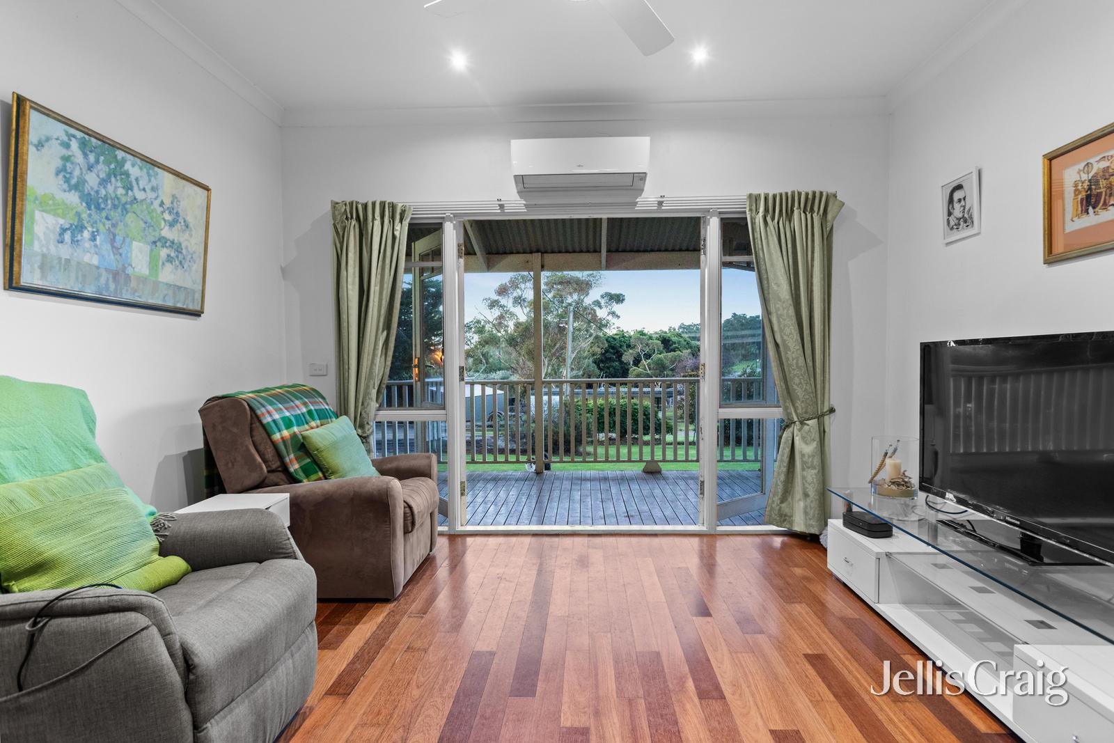 741 Warburton Highway, Seville image 20