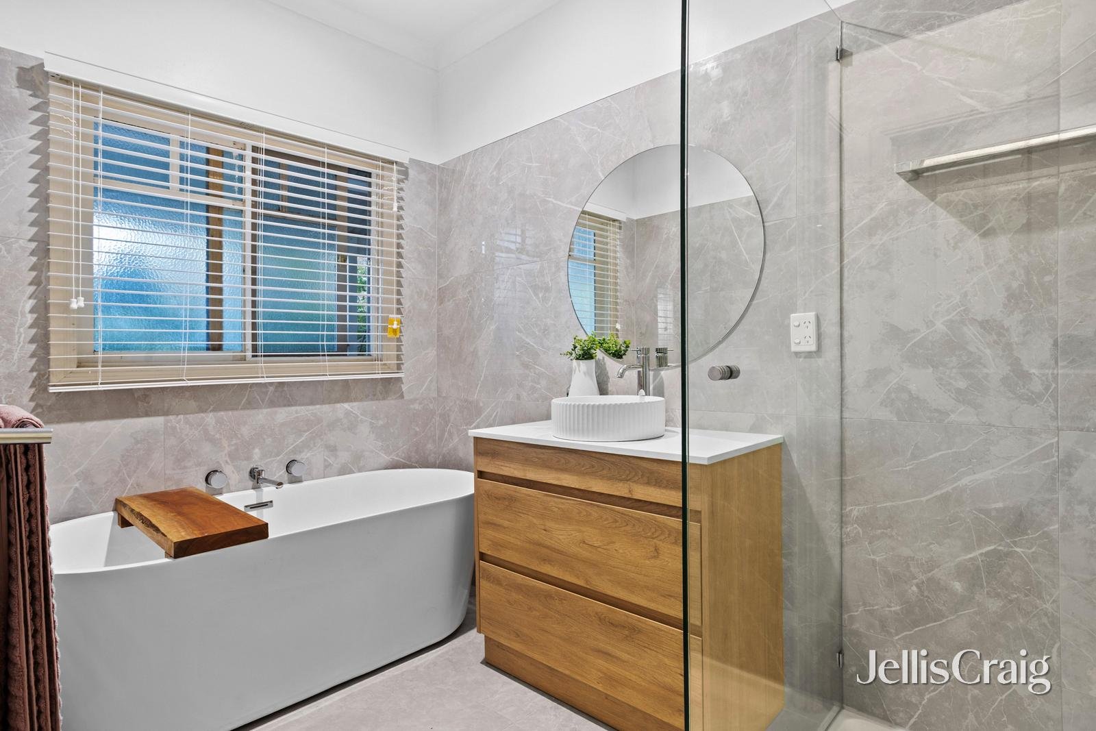 741 Warburton Highway, Seville image 25