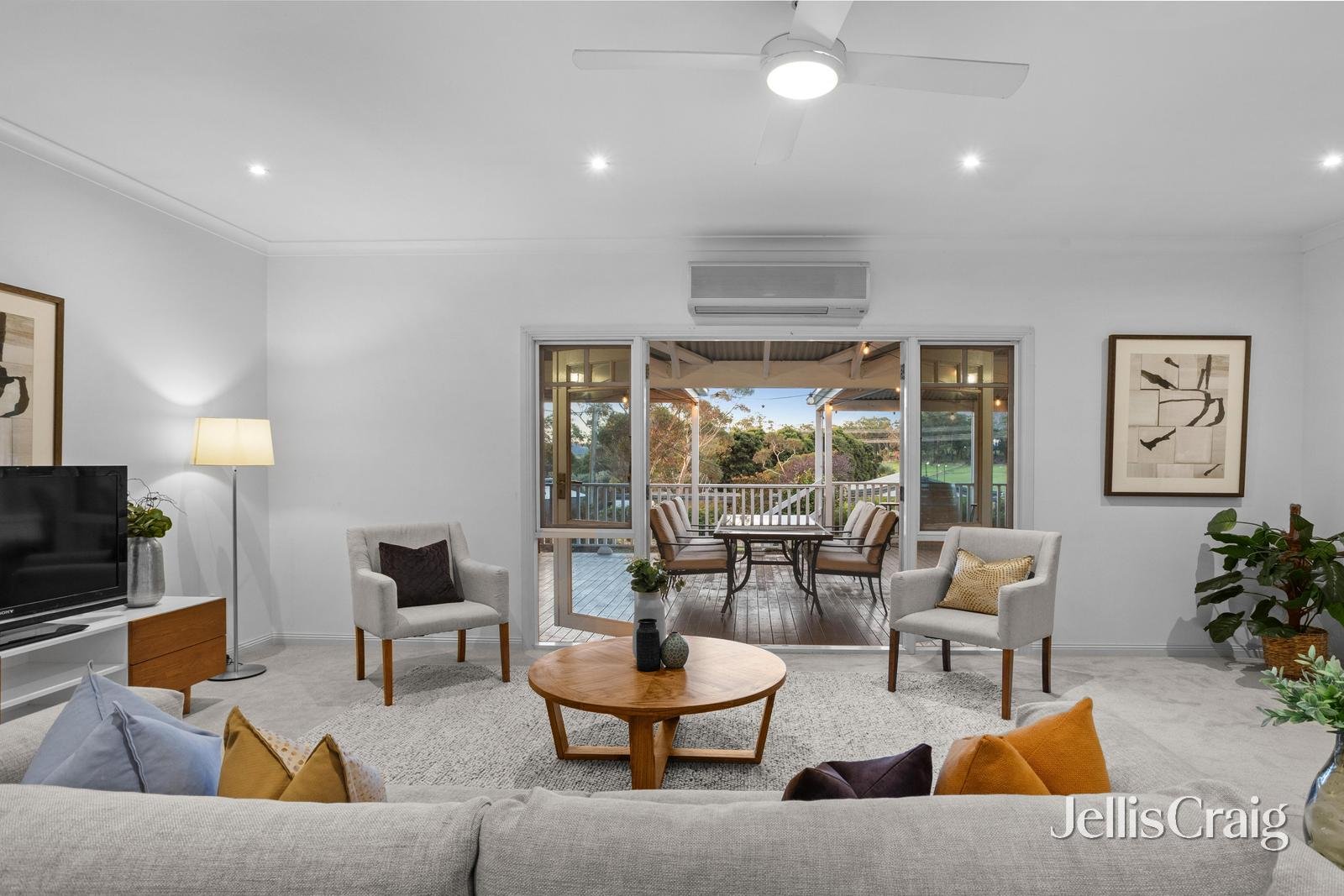 741 Warburton Highway, Seville image 27