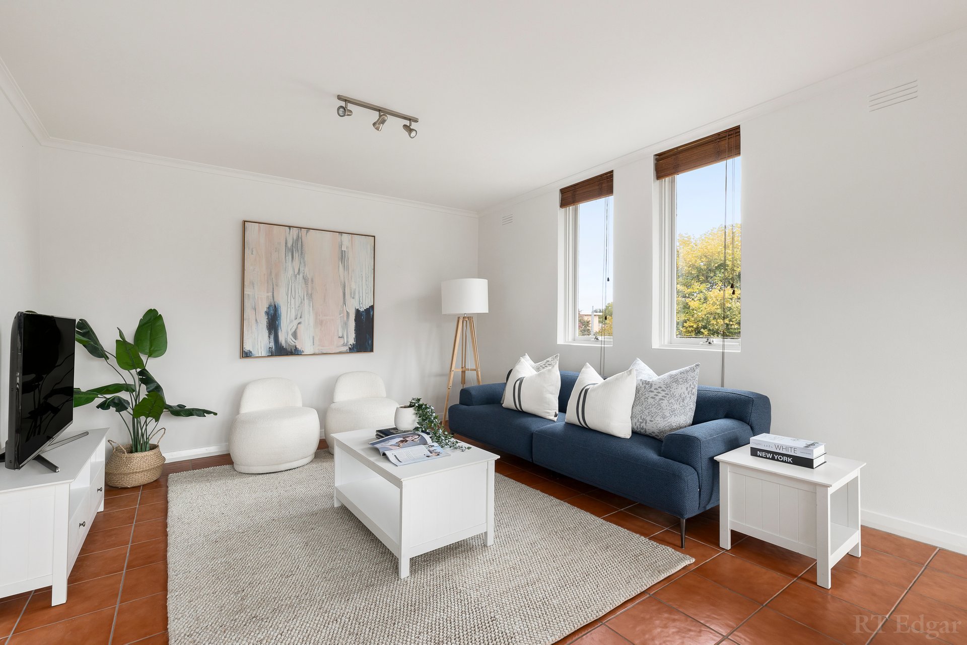 Property Gallery Thumbnail 3