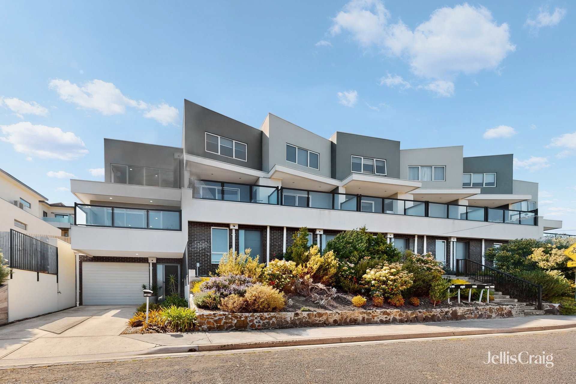 7/418 Gaffney Street, Pascoe Vale image 2