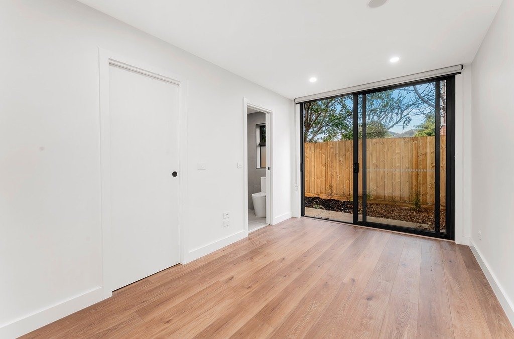 7/42-44 Crevelli Street, Reservoir image 5