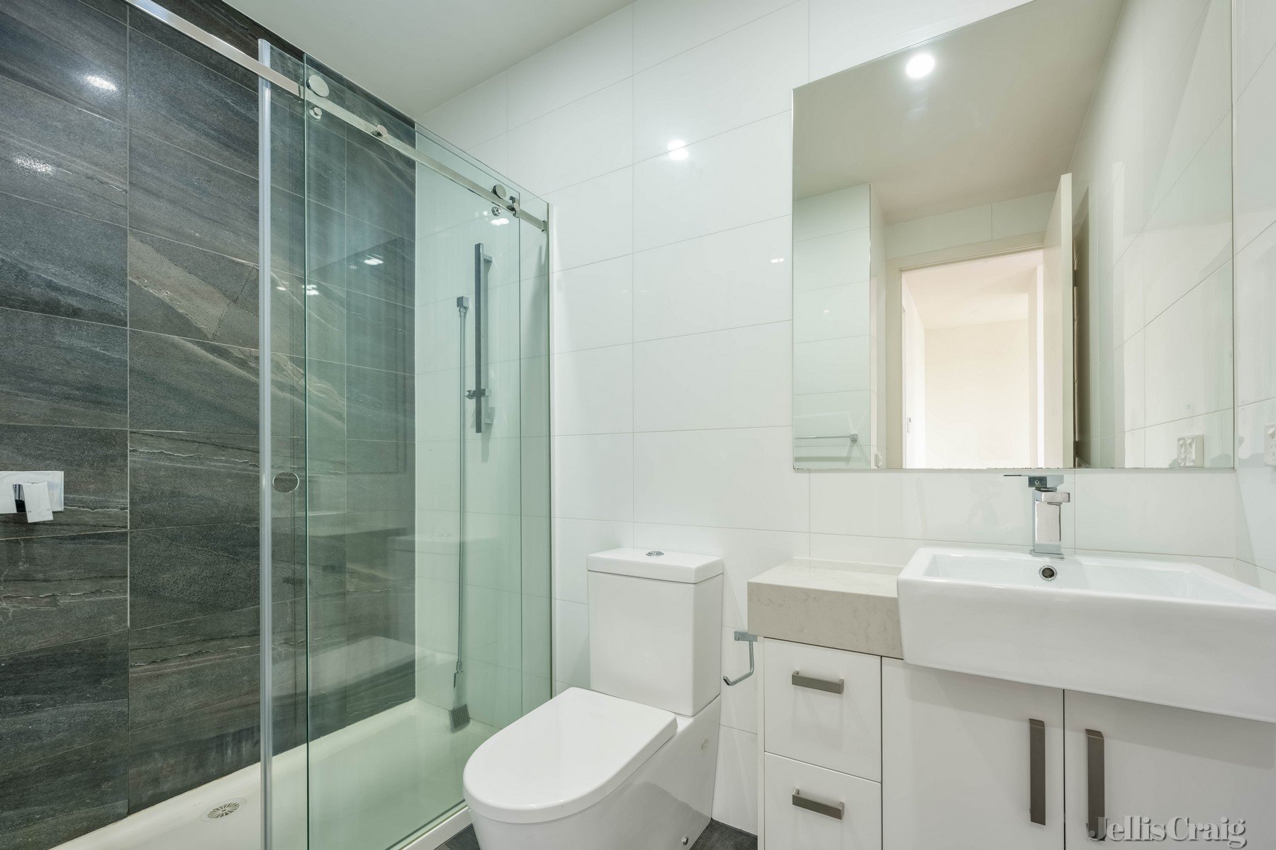 7/42 Pender Street, Thornbury image 4