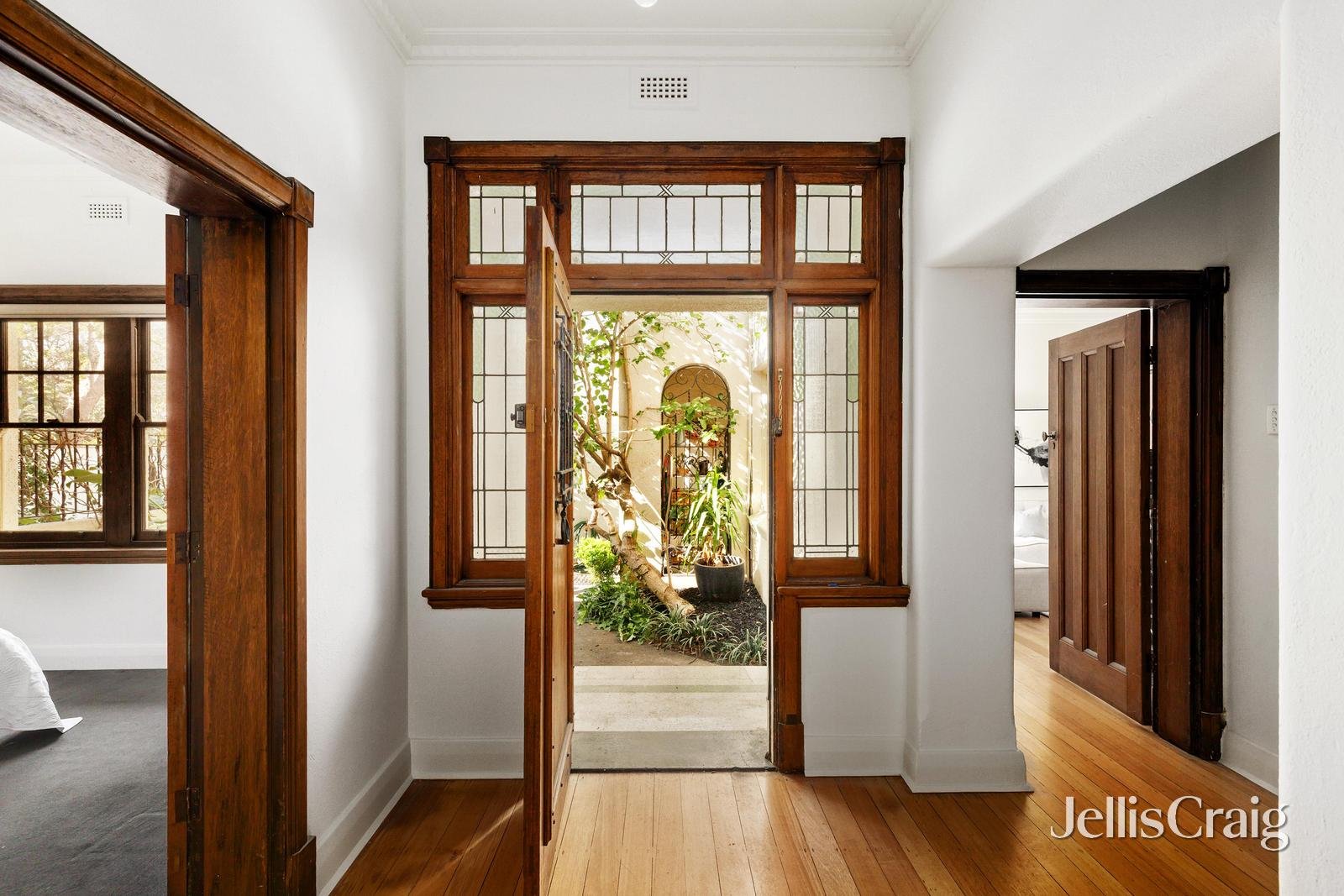 7/43 Acland Street, St&nbsp;Kilda image 7
