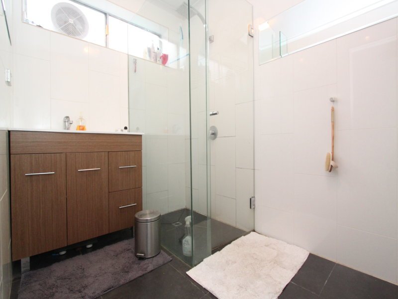 Property Gallery Thumbnail 4