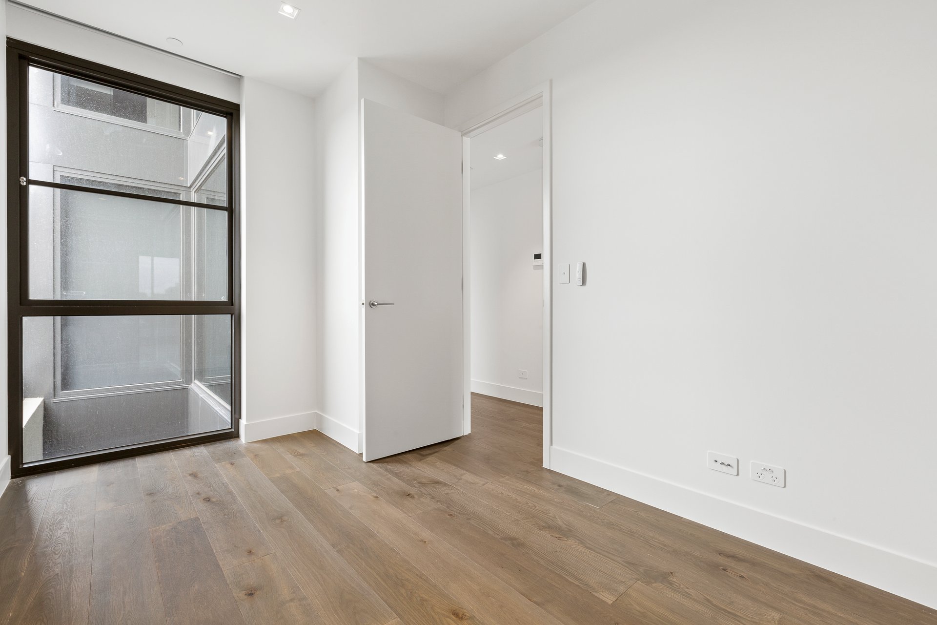 Property Gallery Thumbnail 5
