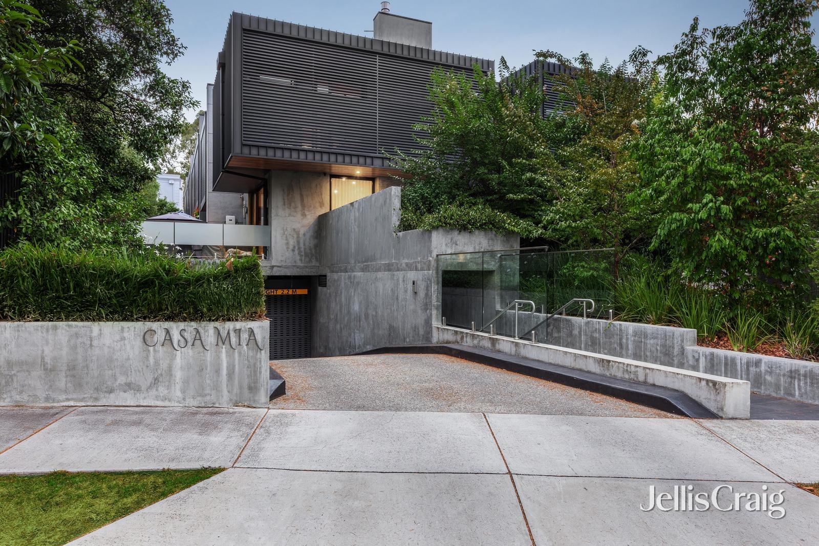 7/46 Kenmare Street, Mont&nbsp;Albert image 1