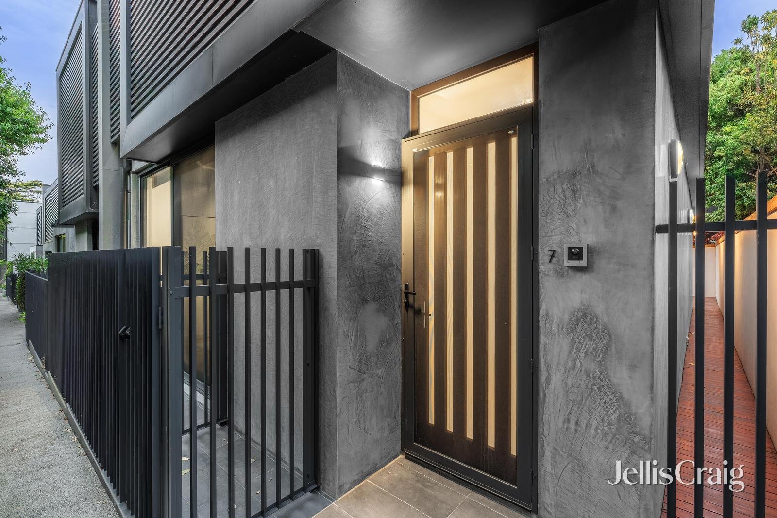 7/46 Kenmare Street, Mont&nbsp;Albert image 2