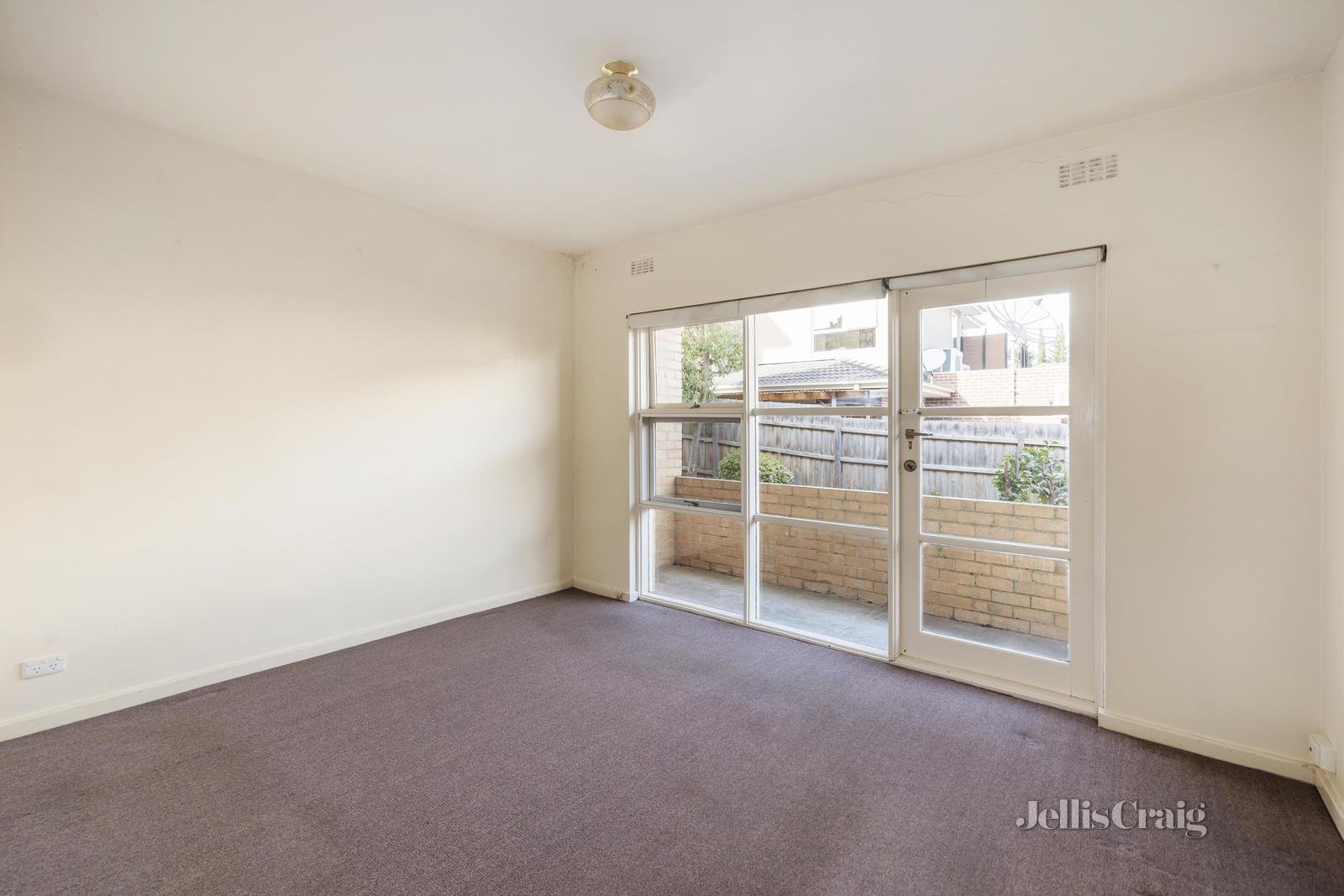 7/47 Yerrin Street, Balwyn image 2