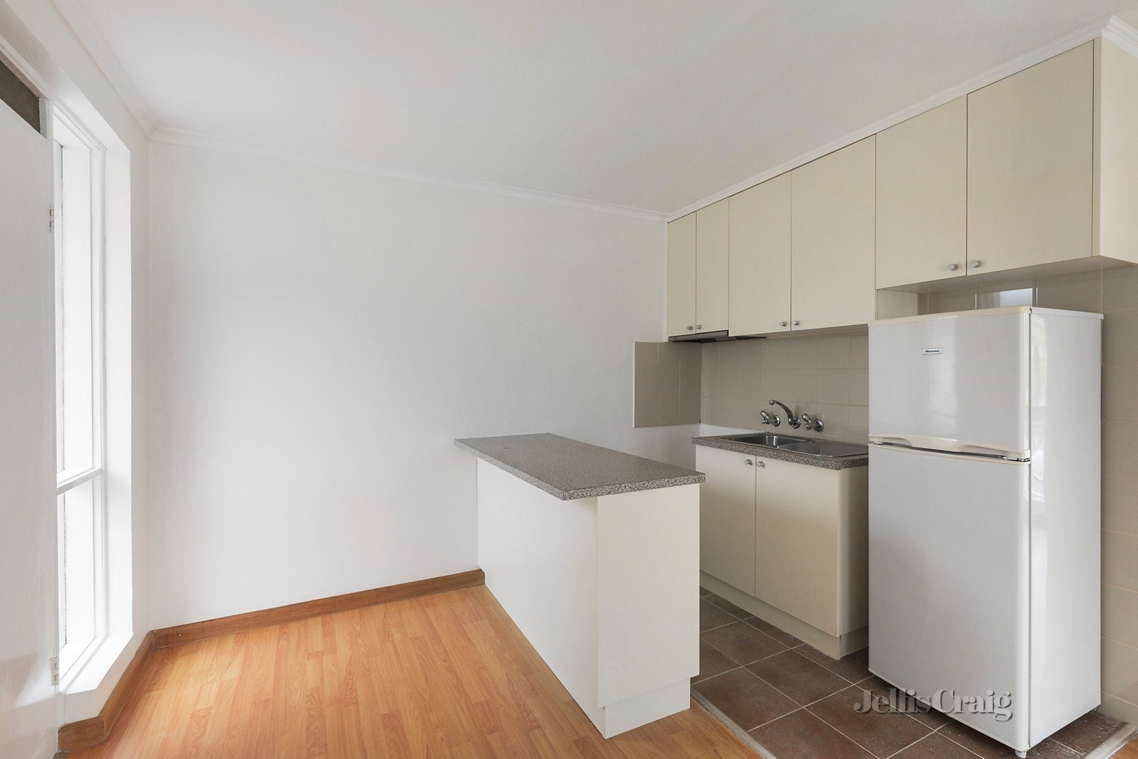 7/49 Station Street, Fairfield image 3