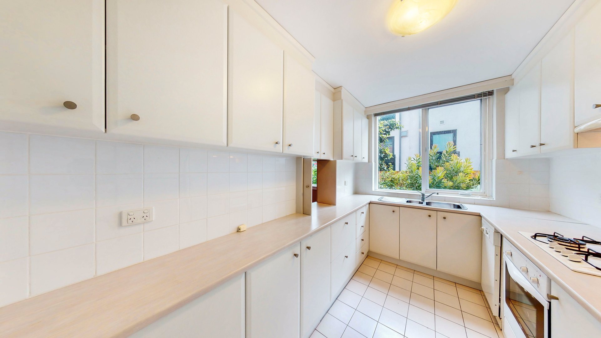 7/494a Glenferrie Road, Hawthorn image 3