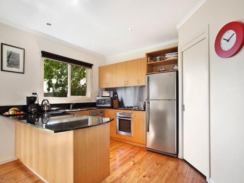 74a Dunloe Avenue, Mont Albert North image 4