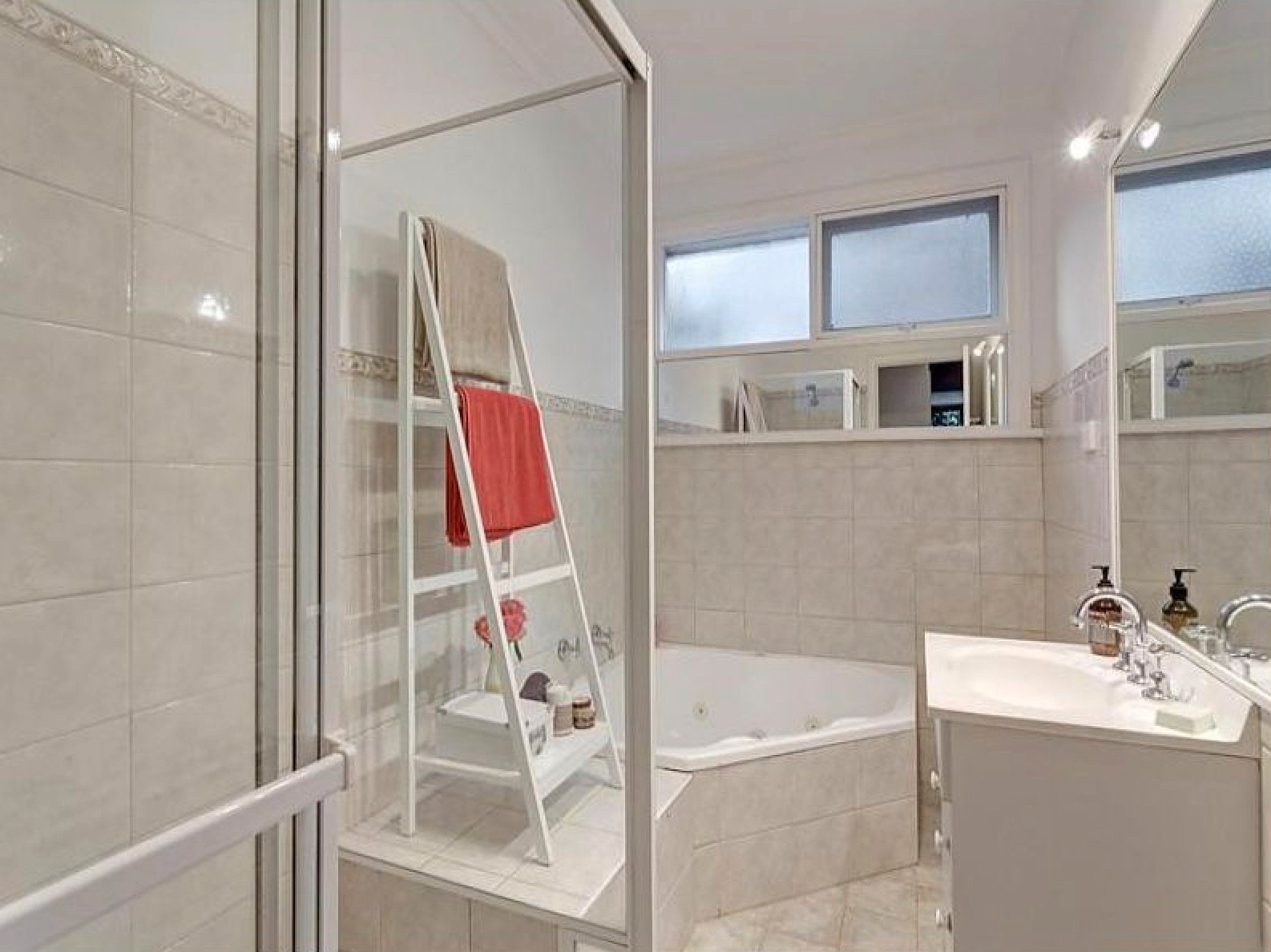 Property Gallery Thumbnail 5