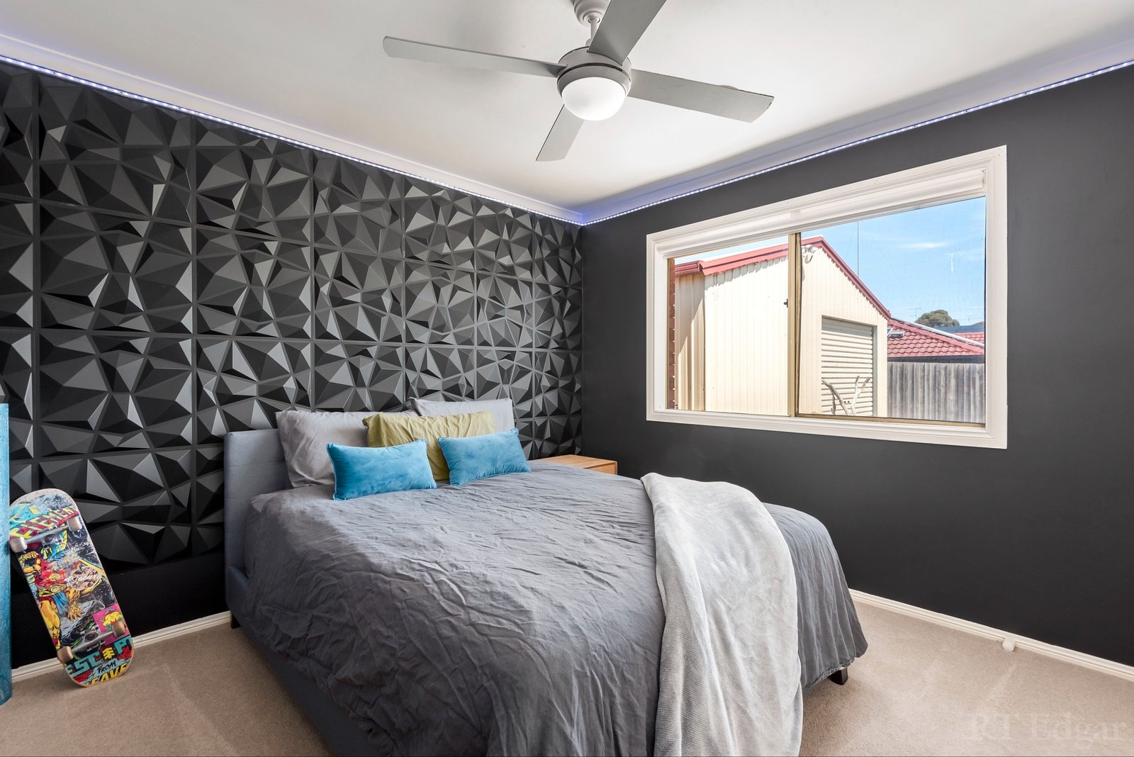 Property Gallery Thumbnail 12