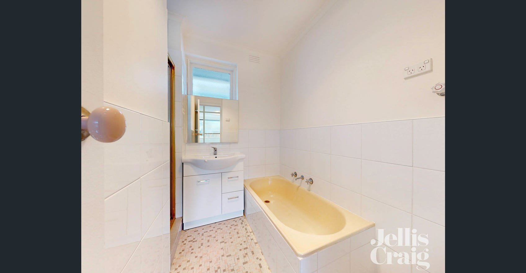 7/5 Brentwood Street, Bentleigh image 4