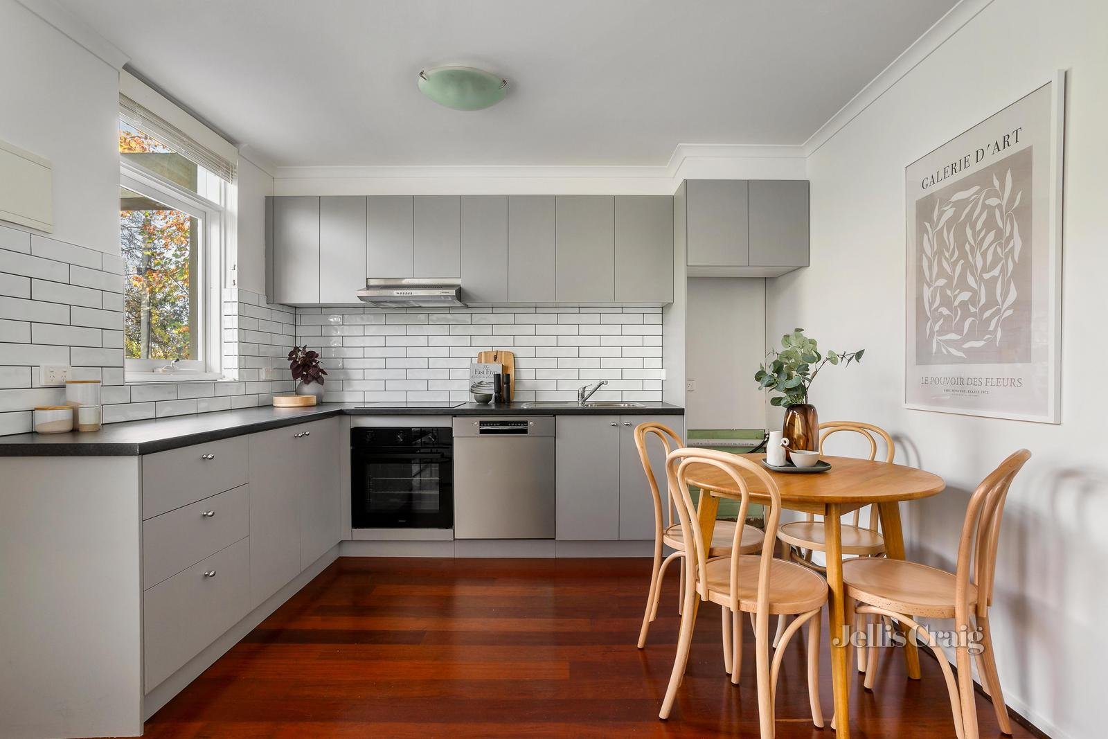 7/5 Christmas Street, Northcote image 3