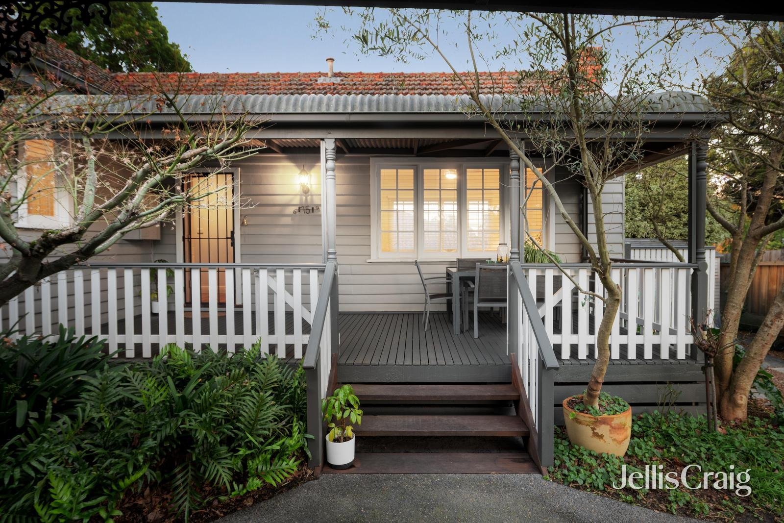 75 Creek Road, Mitcham image 2