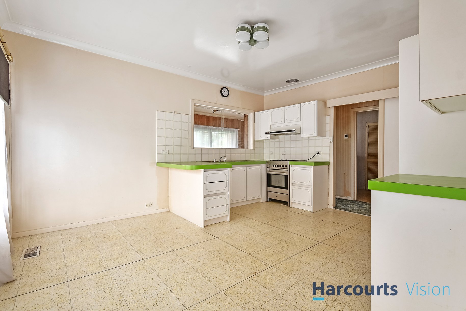 75 Dinah Parade, Keilor East image 5