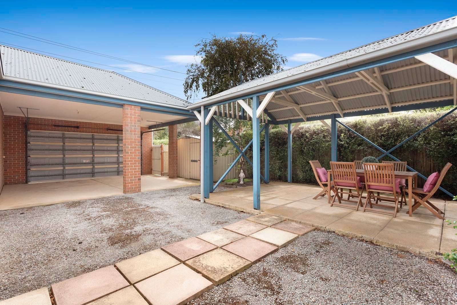 Property Gallery Thumbnail 11