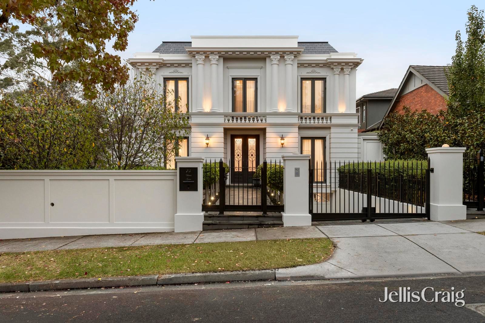 75 Leura Grove, Hawthorn&nbsp;East image 2