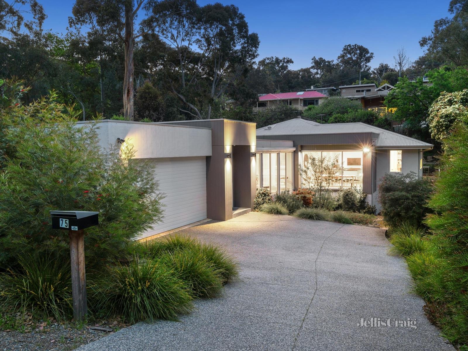 75 Melbourne Hill Road, Warrandyte image 1