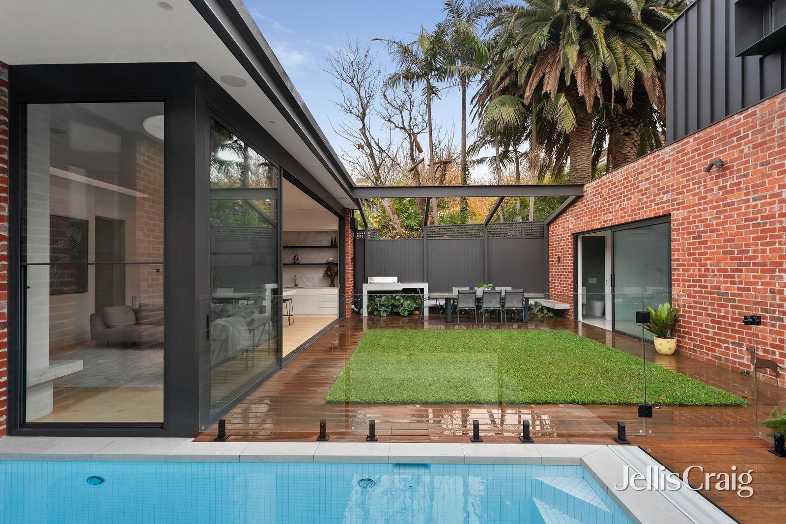 75 Ormond Esplanade, Elwood image 13