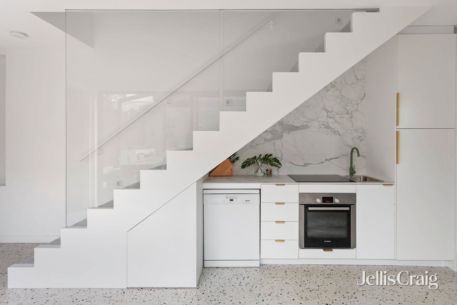 75 Ormond Esplanade, Elwood image 15