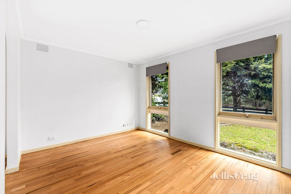 75 River Avenue, Plenty image 6