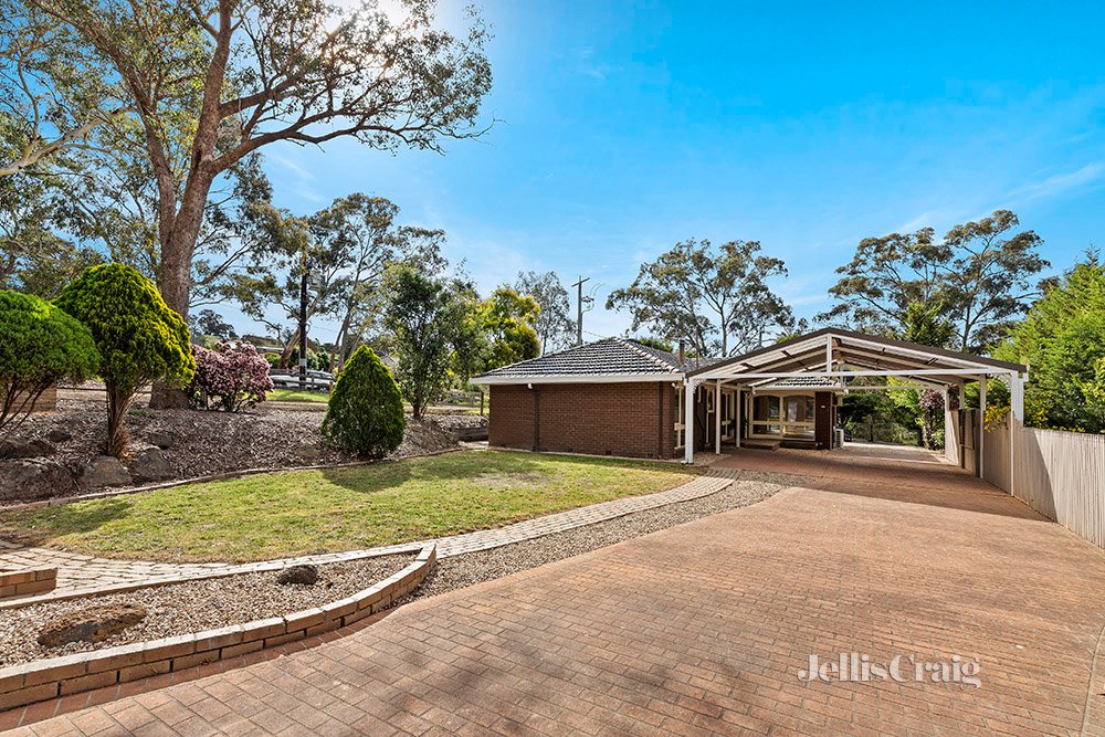75 River Avenue, Plenty image 10