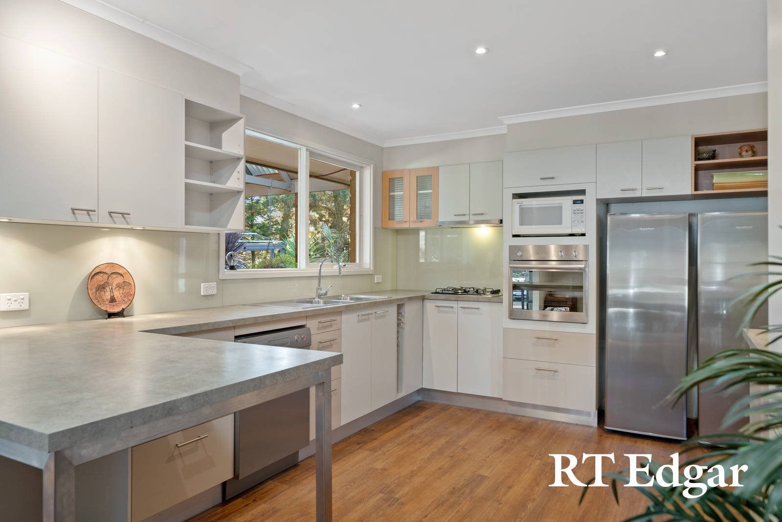 Property Gallery Thumbnail 8
